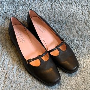 Dockers women black Mary Jane style flats size 8